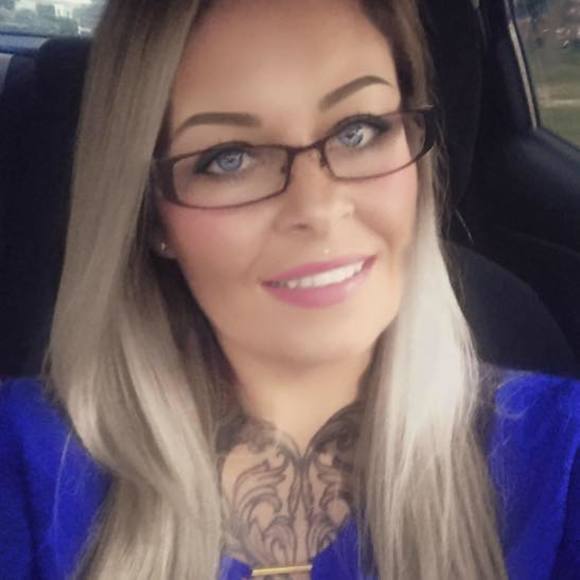 Meet your Posher, Heather - Picture 1 of 1